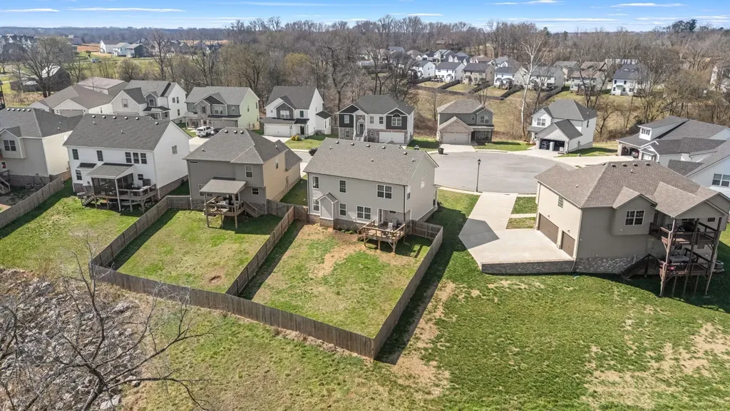1108 Barnhill Road Clarksville TN 37043