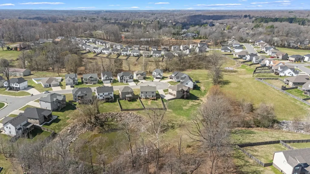 1108 Barnhill Road Clarksville TN 37043