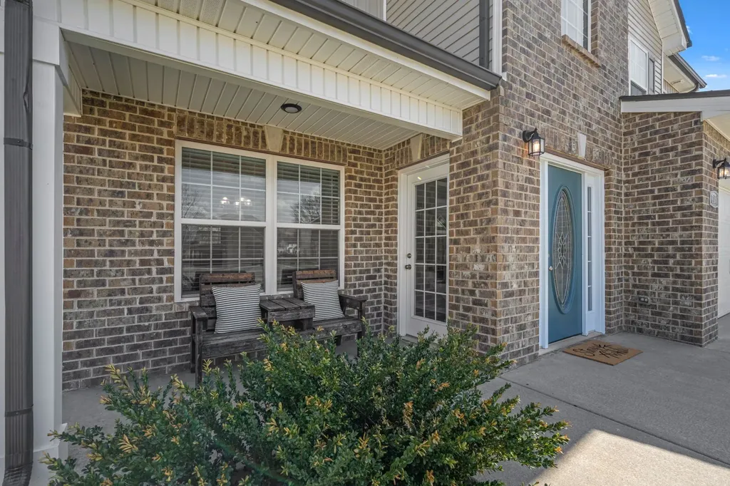1108 Barnhill Road Clarksville TN 37043