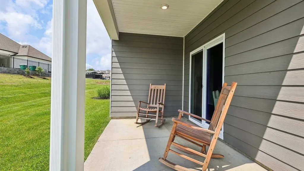 1713 Teal Lane Lebanon TN 37090