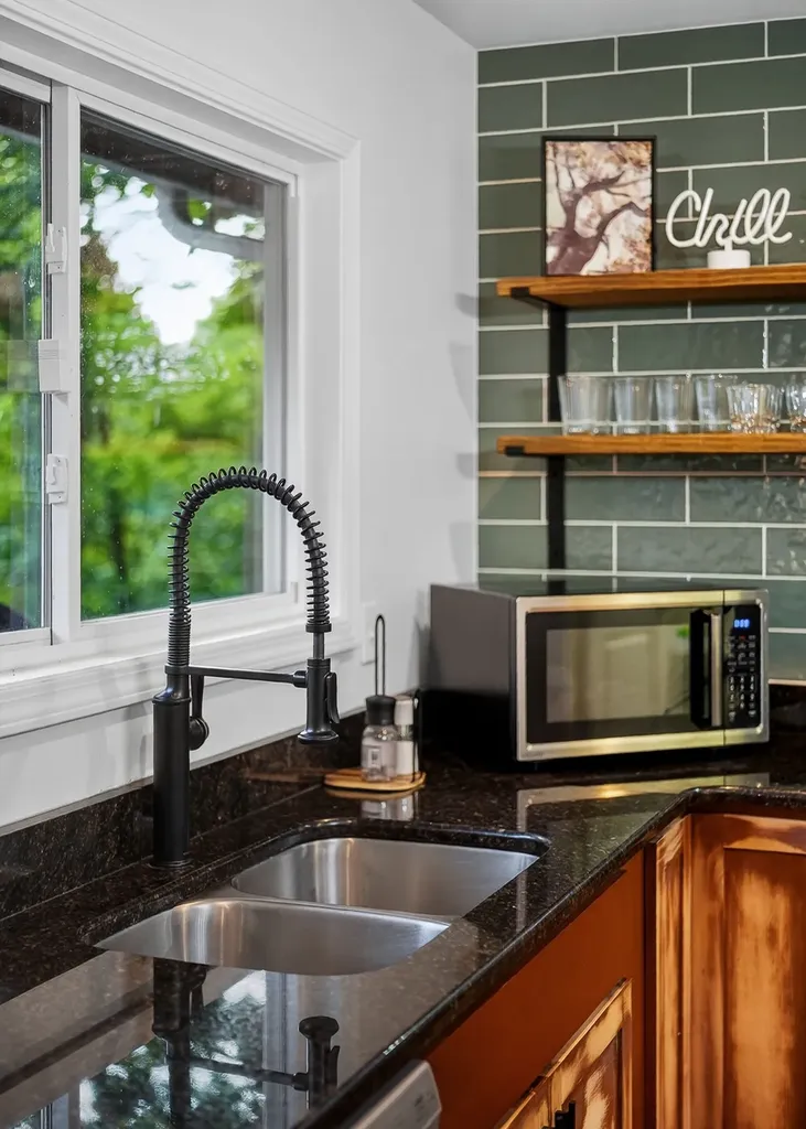 2499 Shoreside Drive Smithville TN 37166