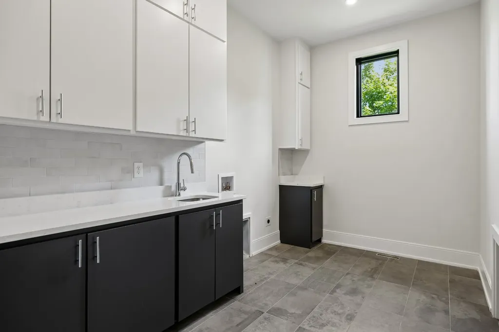 3706 Benham Avenue Nashville TN 37215
