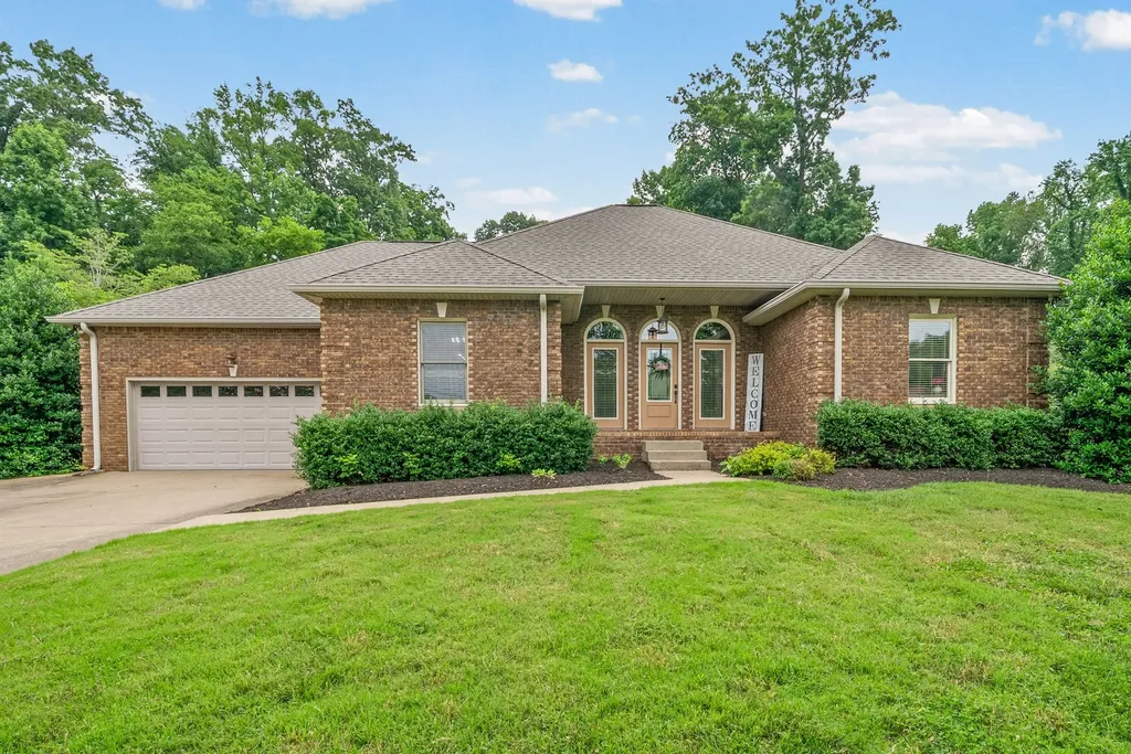 455 Stonemeadow Road Clarksville TN 37043