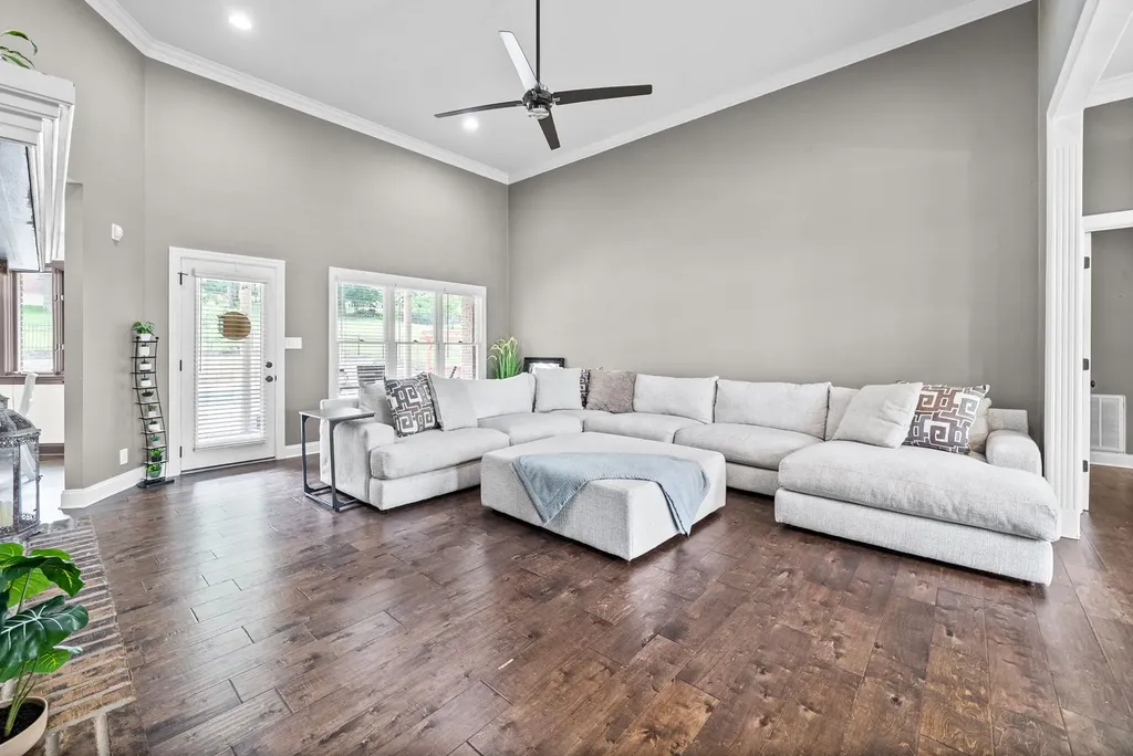 455 Stonemeadow Road Clarksville TN 37043