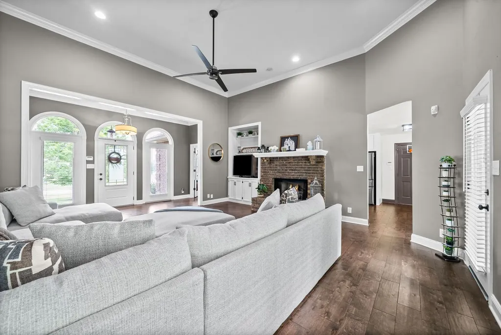 455 Stonemeadow Road Clarksville TN 37043
