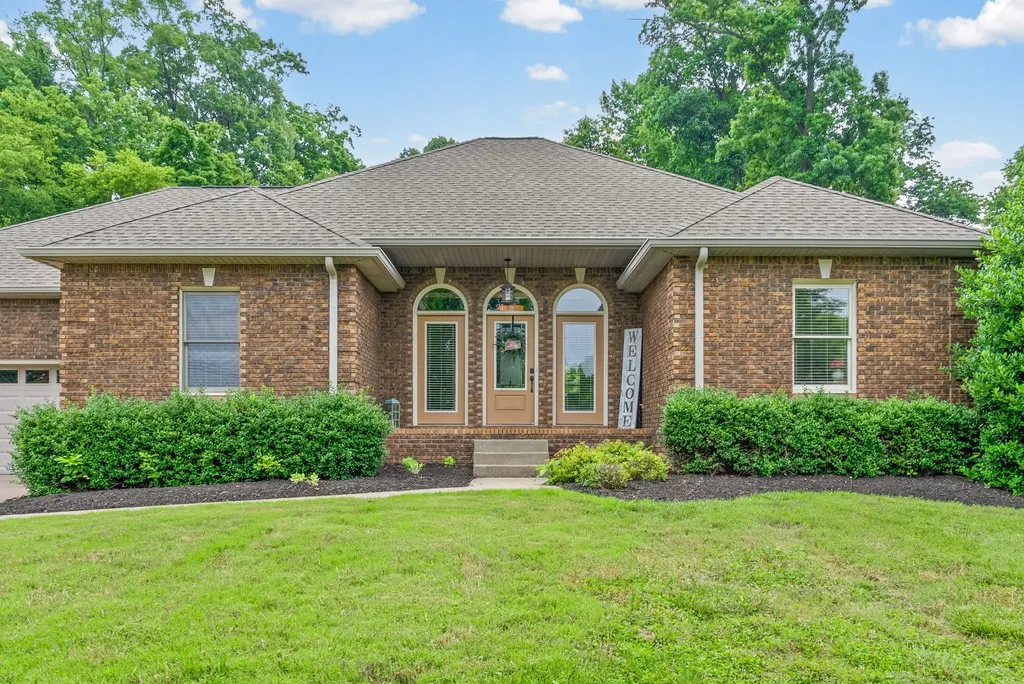 455 Stonemeadow Road Clarksville TN 37043