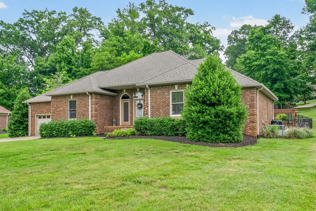 455 Stonemeadow Road Clarksville TN 37043