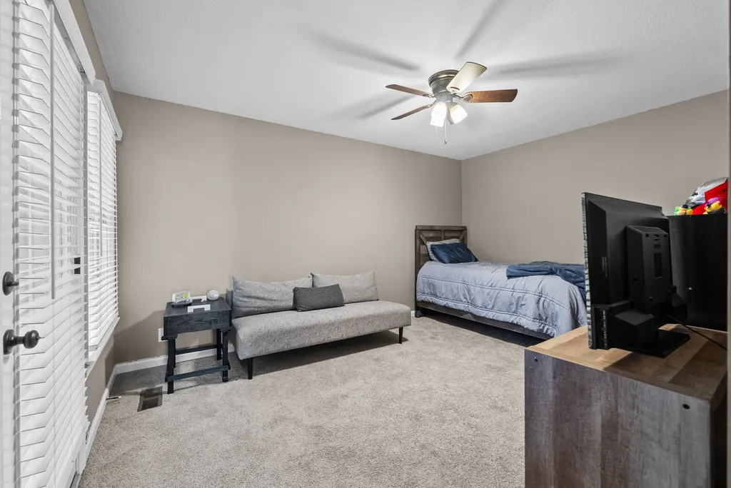 455 Stonemeadow Road Clarksville TN 37043