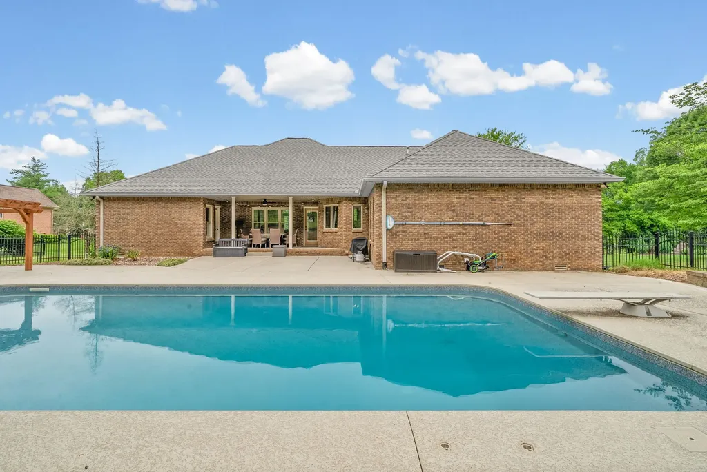 455 Stonemeadow Road Clarksville TN 37043