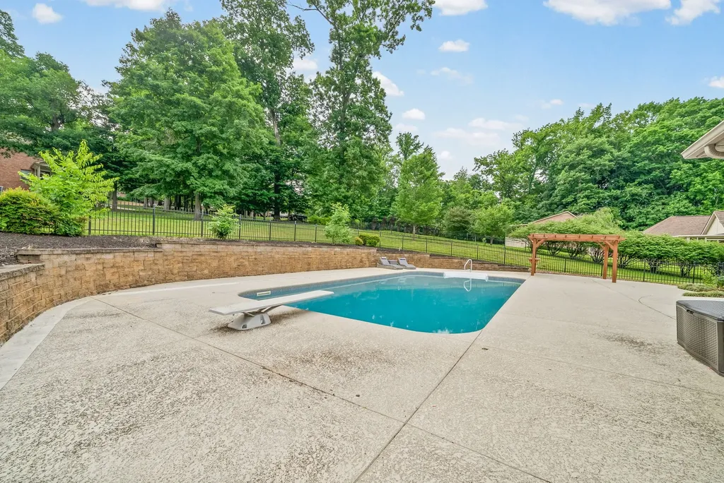 455 Stonemeadow Road Clarksville TN 37043