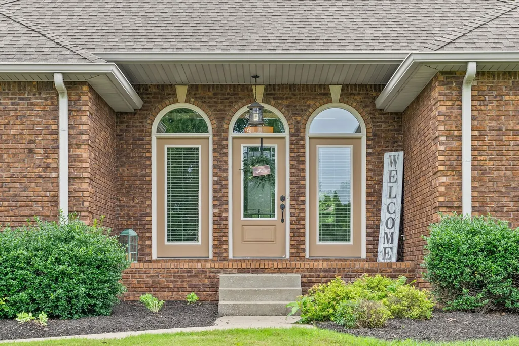 455 Stonemeadow Road Clarksville TN 37043