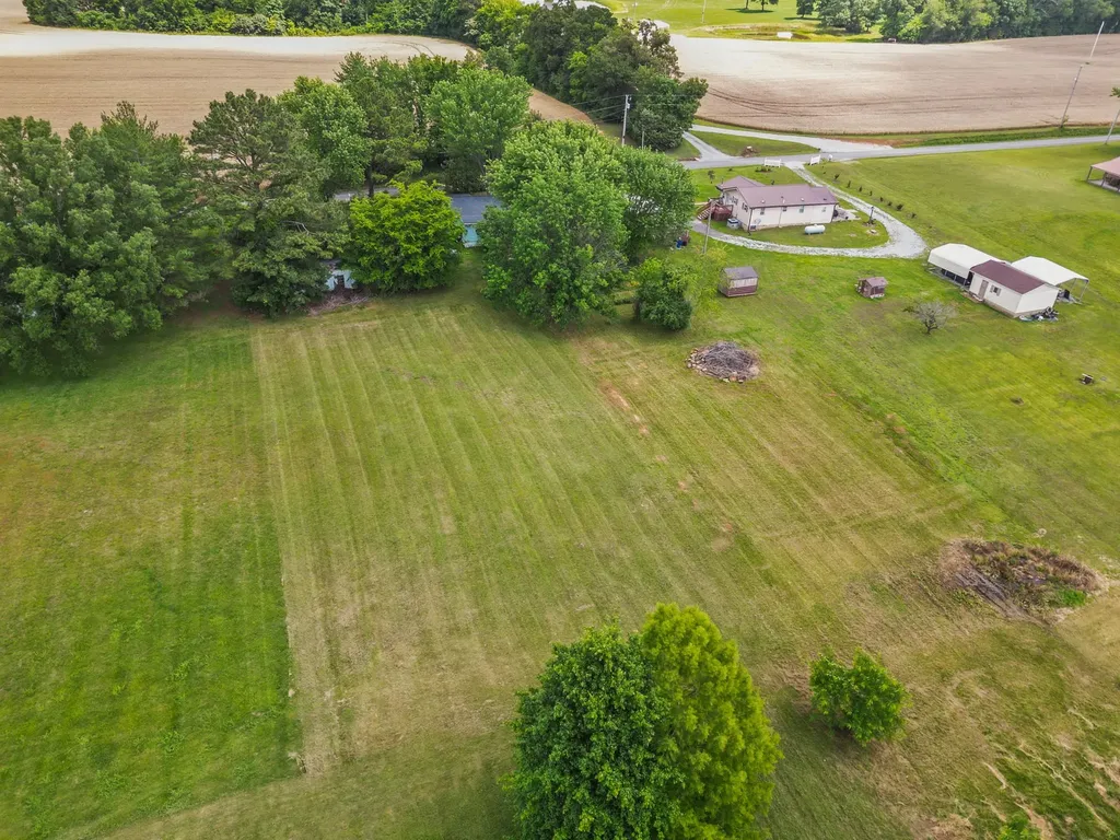 4919 Pulliam Hardaway Road Springfield TN 37172