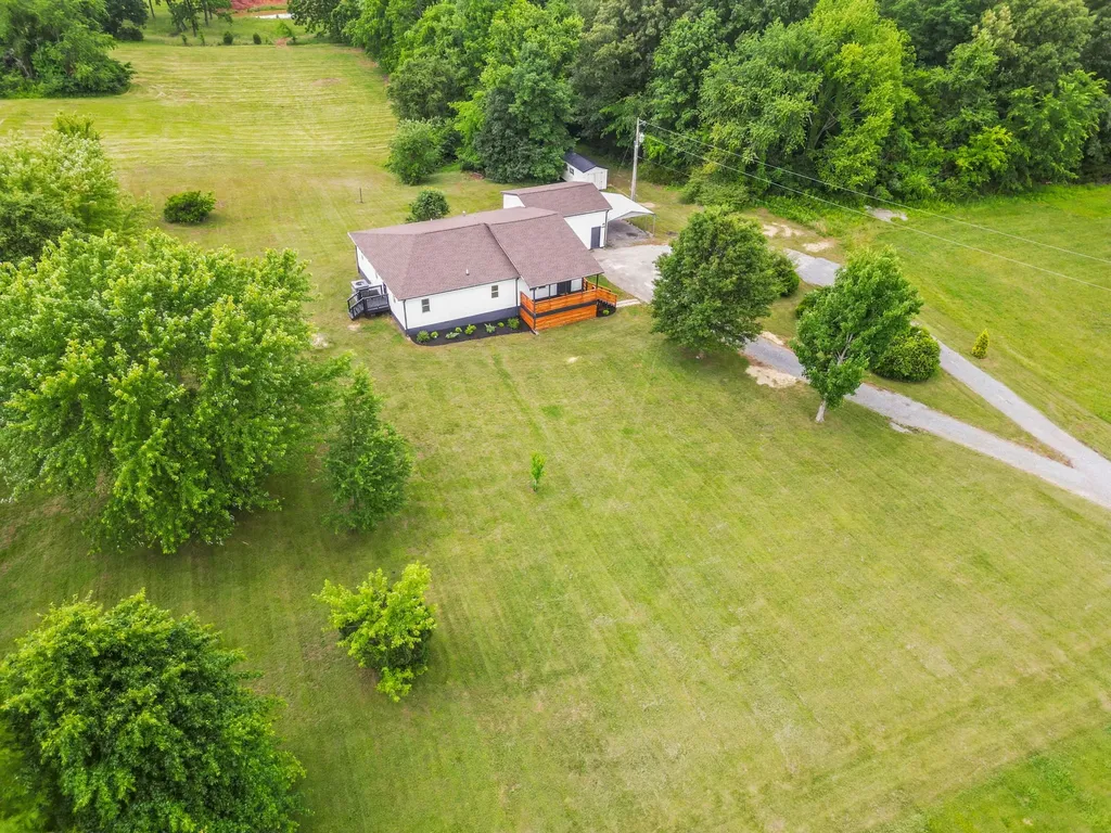 4919 Pulliam Hardaway Road Springfield TN 37172
