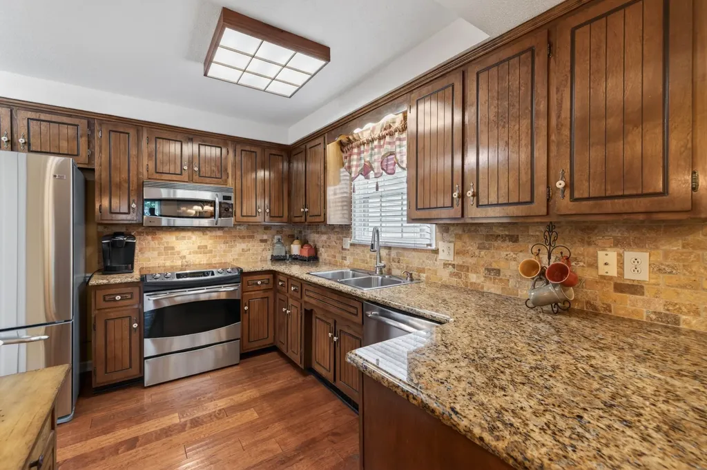 2158 Watertown Place Clarksville TN 37043