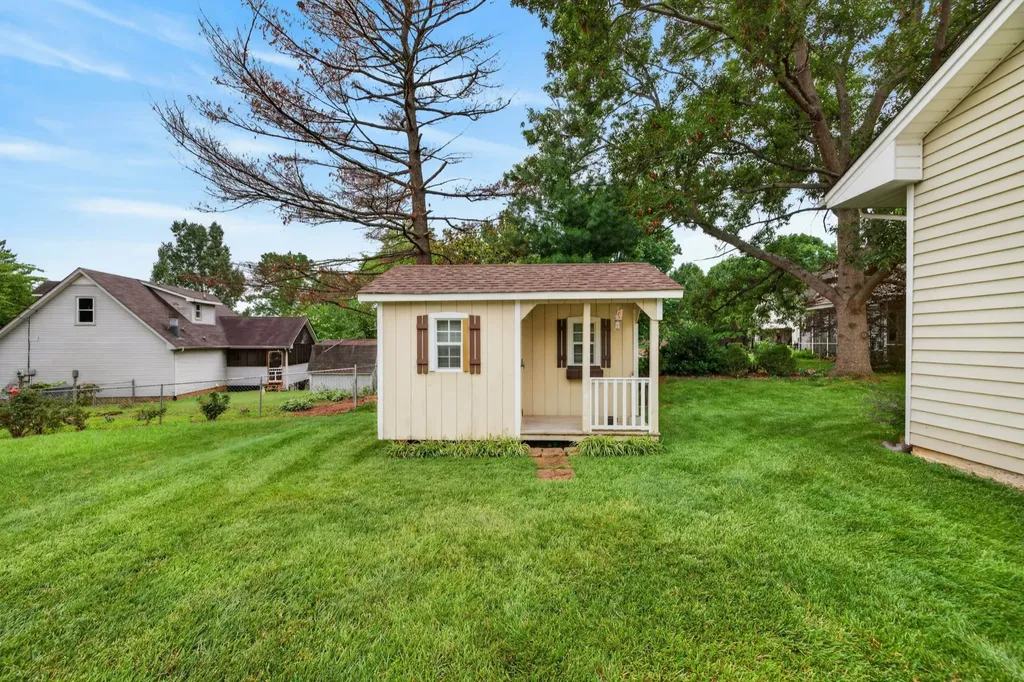 2158 Watertown Place Clarksville TN 37043