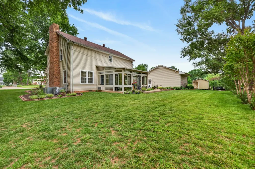 2158 Watertown Place Clarksville TN 37043