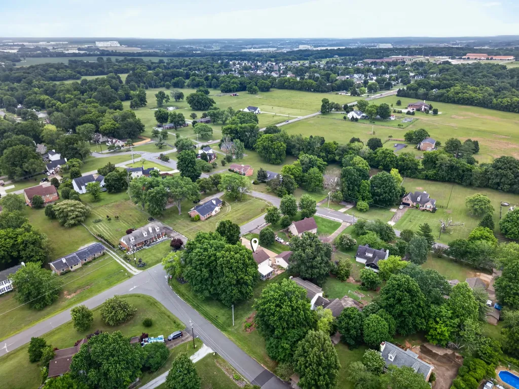 2158 Watertown Place Clarksville TN 37043