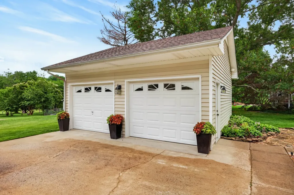 2158 Watertown Place Clarksville TN 37043