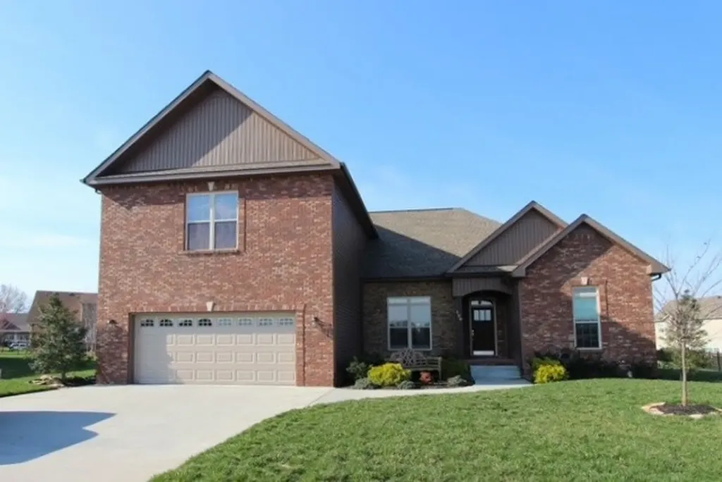 126 Parkland Circle Clarksville TN 37043