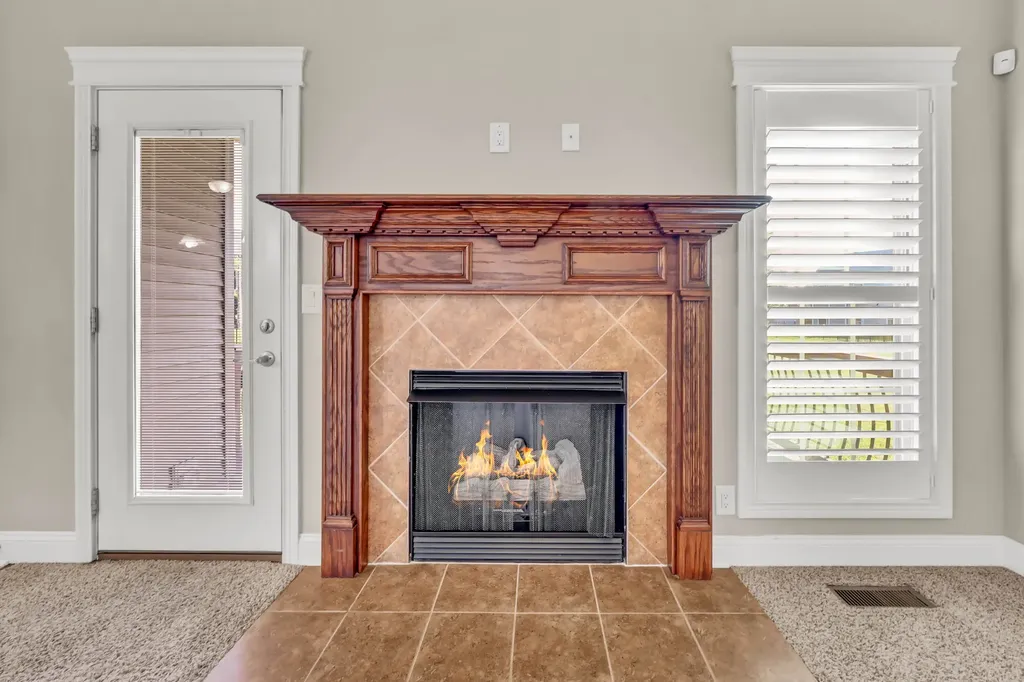 126 Parkland Circle Clarksville TN 37043