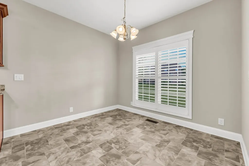 126 Parkland Circle Clarksville TN 37043