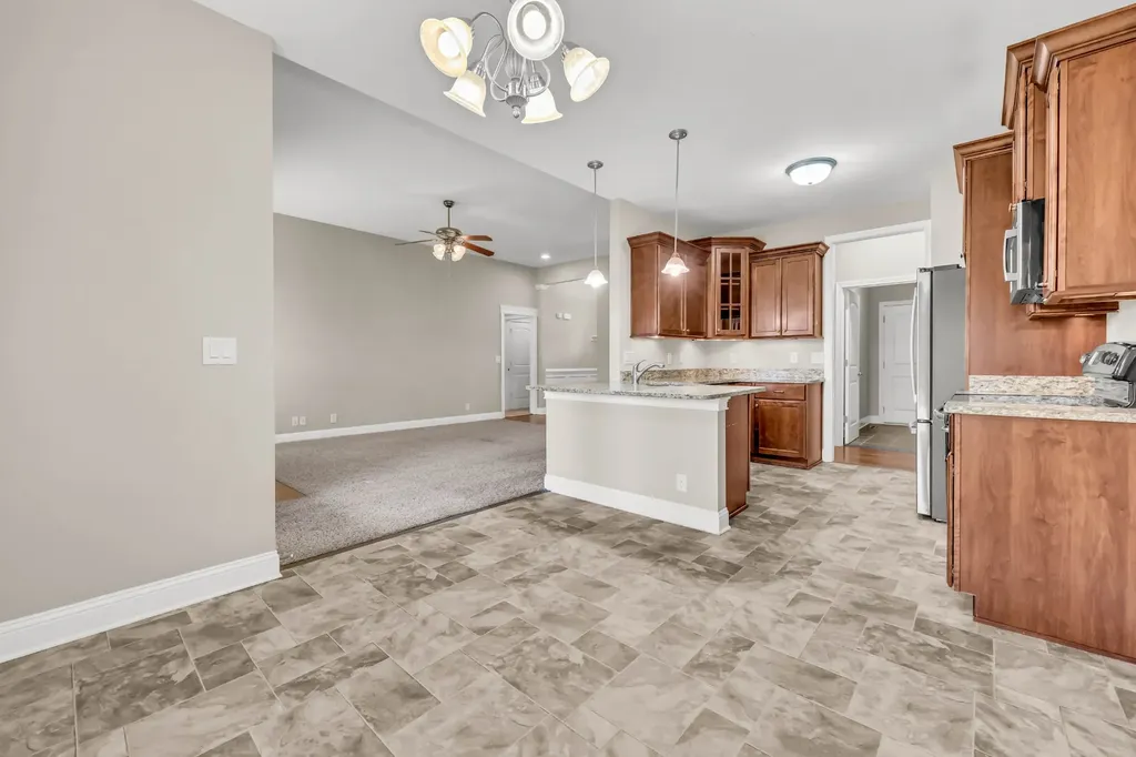 126 Parkland Circle Clarksville TN 37043