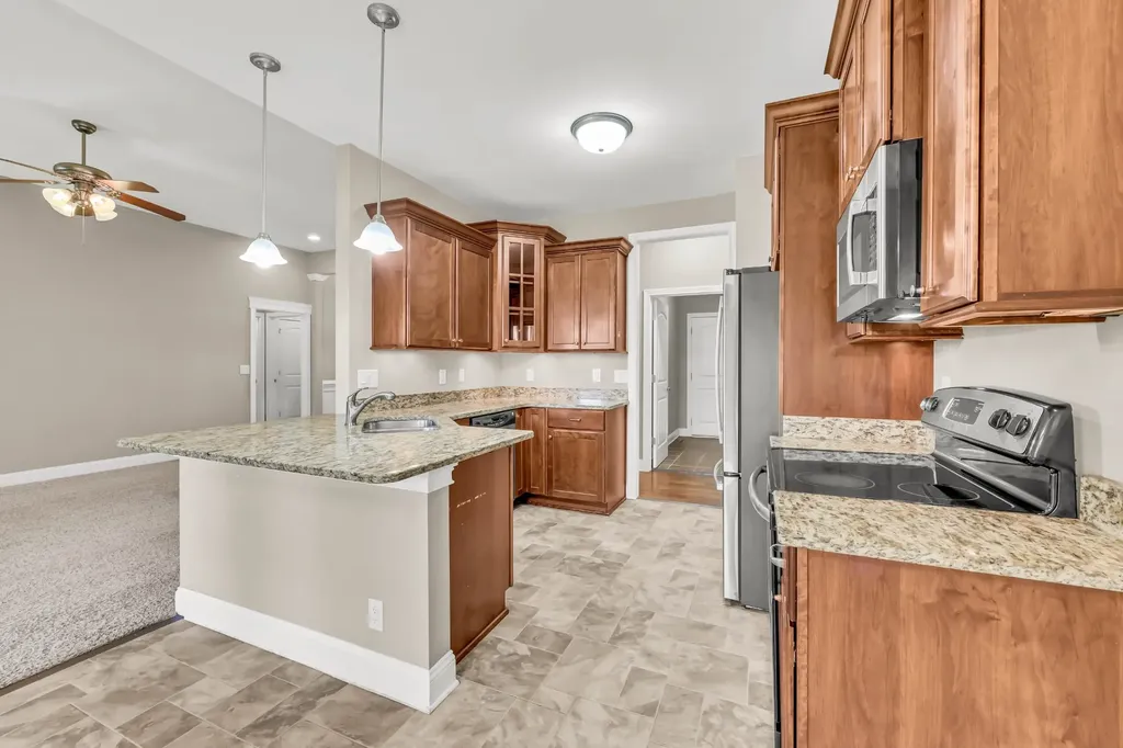 126 Parkland Circle Clarksville TN 37043
