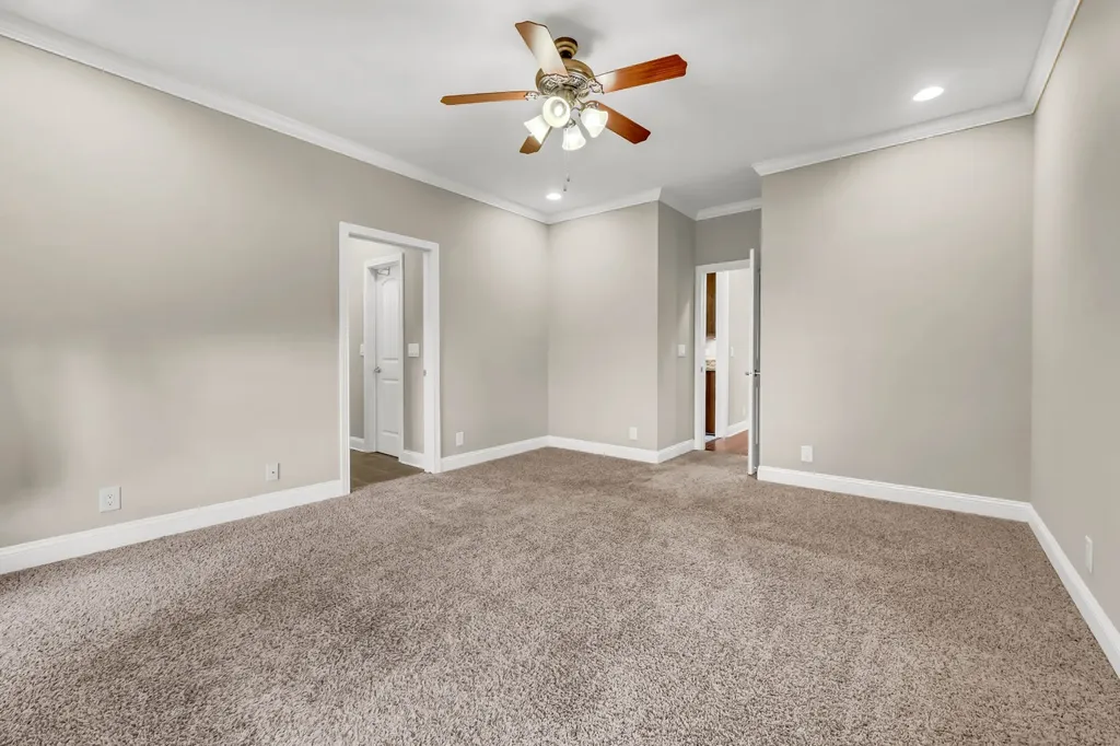 126 Parkland Circle Clarksville TN 37043