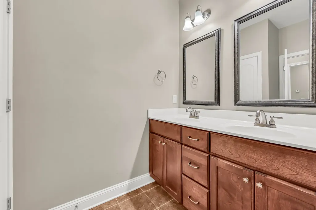 126 Parkland Circle Clarksville TN 37043