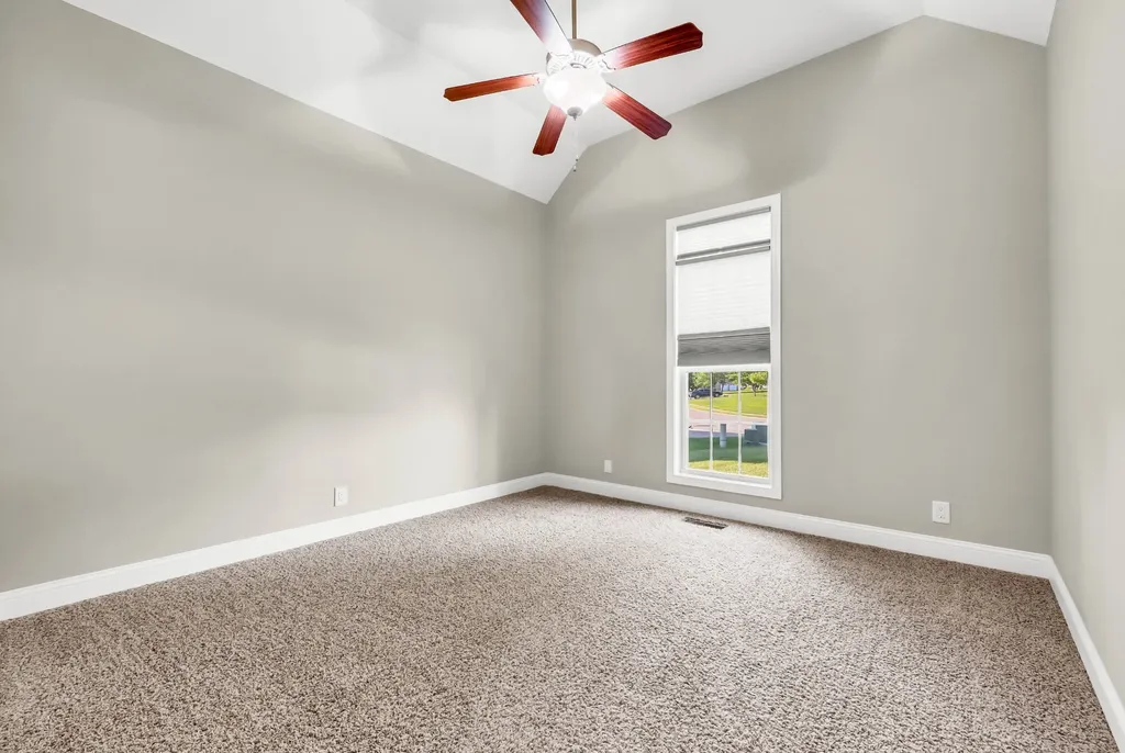 126 Parkland Circle Clarksville TN 37043