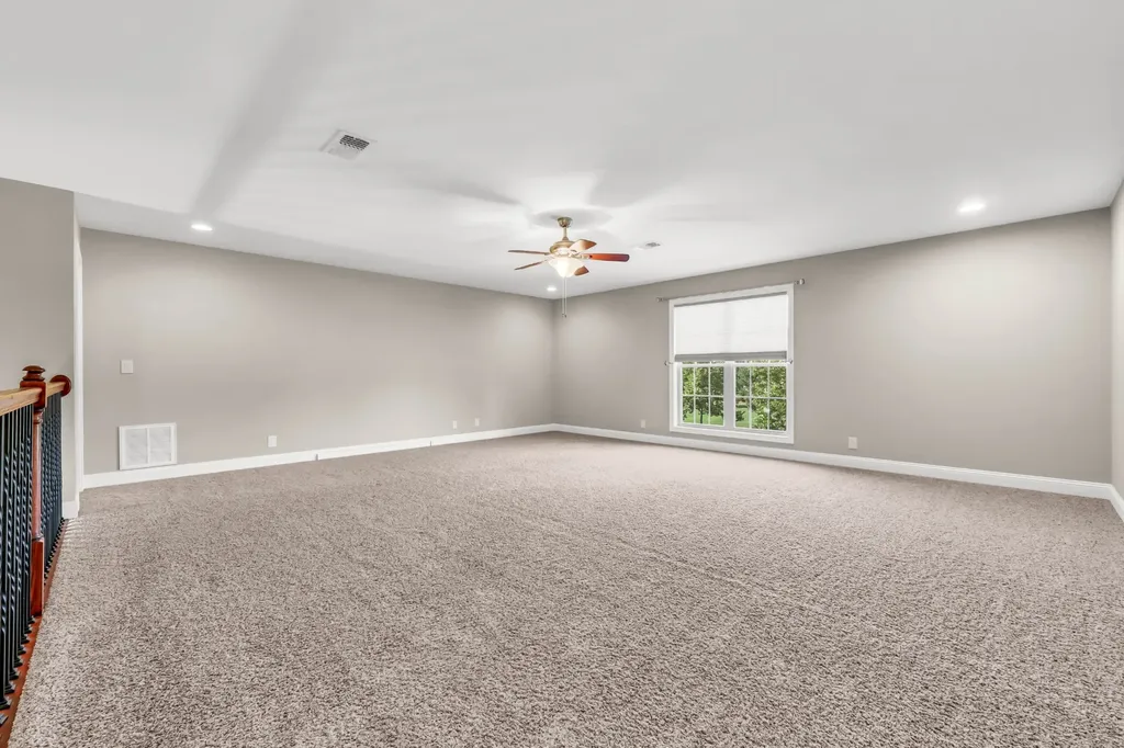 126 Parkland Circle Clarksville TN 37043
