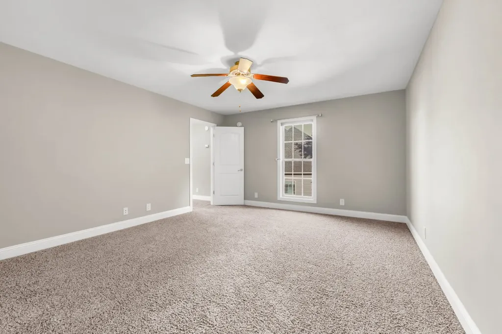 126 Parkland Circle Clarksville TN 37043