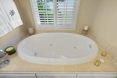 121 N Palisades Drive Signal Mountain TN 37377
