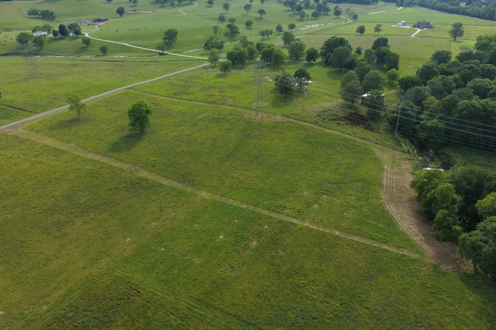 0 West Road Wartrace TN 37183