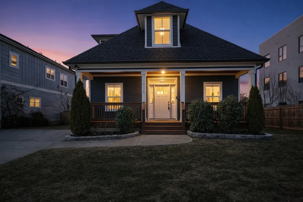 1917 9th Ave, N Nashville TN 37208