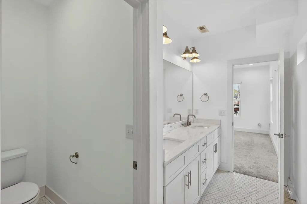 1917 9th Ave, N Nashville TN 37208