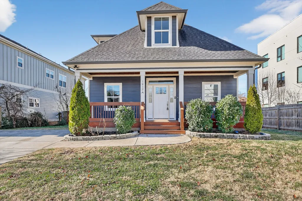 1917 9th Ave, N Nashville TN 37208