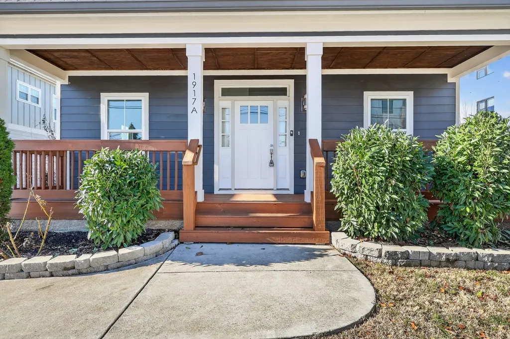 1917 9th Ave, N Nashville TN 37208