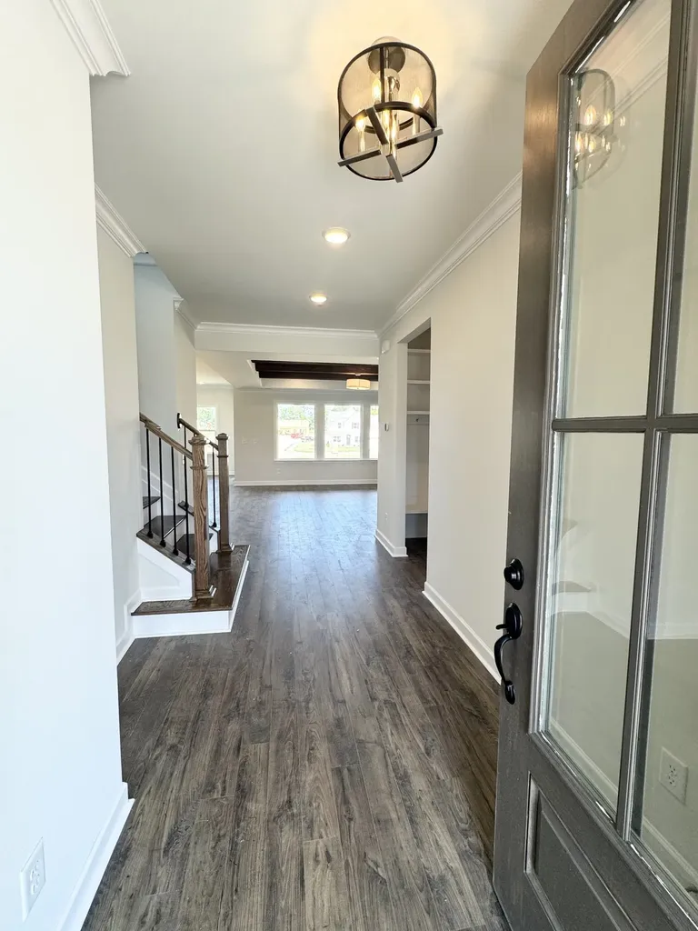 1933 Hildebrand Lane Columbia TN 38401