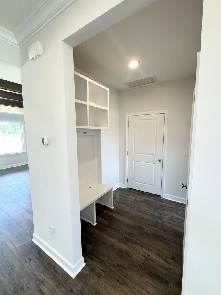 1933 Hildebrand Lane Columbia TN 38401