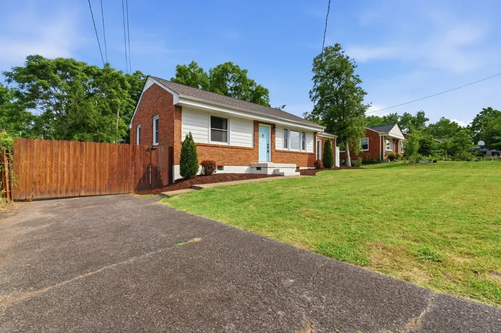620 Templewood Court Nashville TN 37214