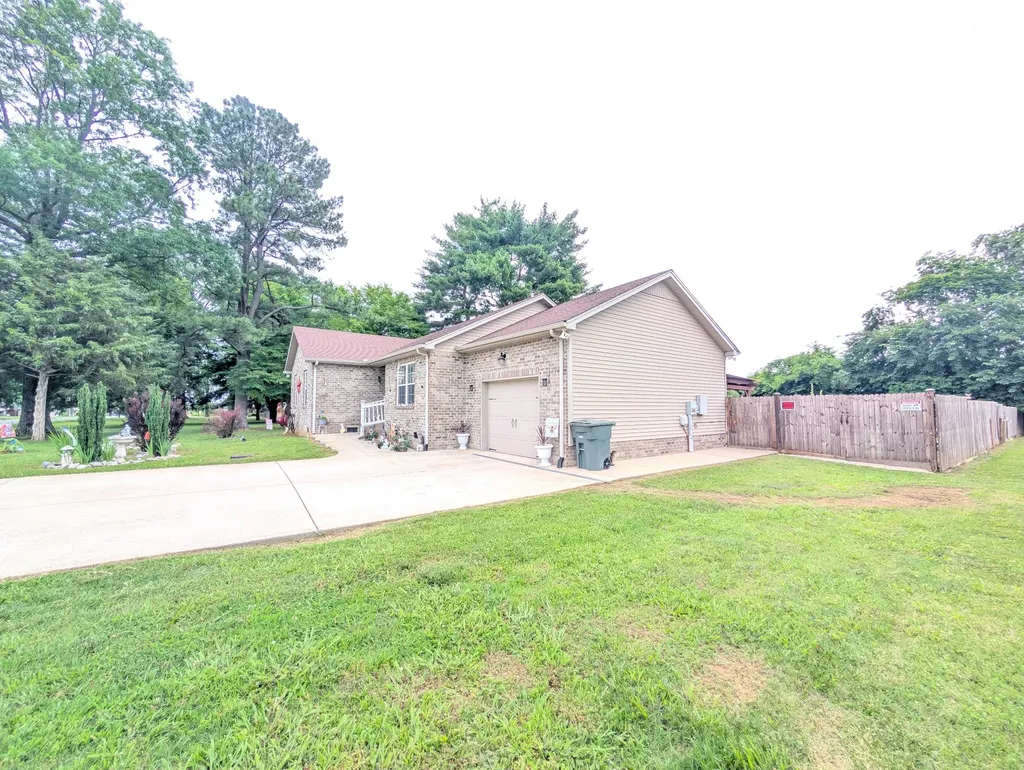 661 Portland Boulevard Portland TN 37148