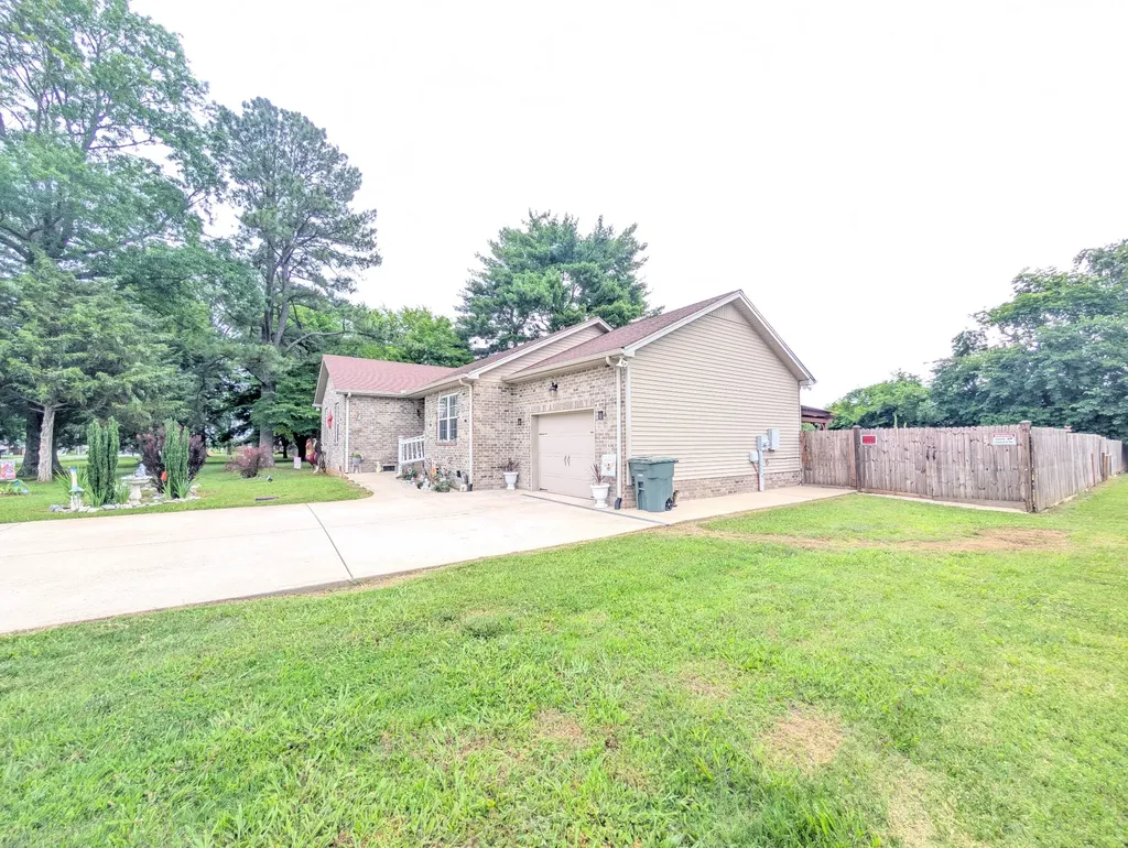 661 Portland Boulevard Portland TN 37148