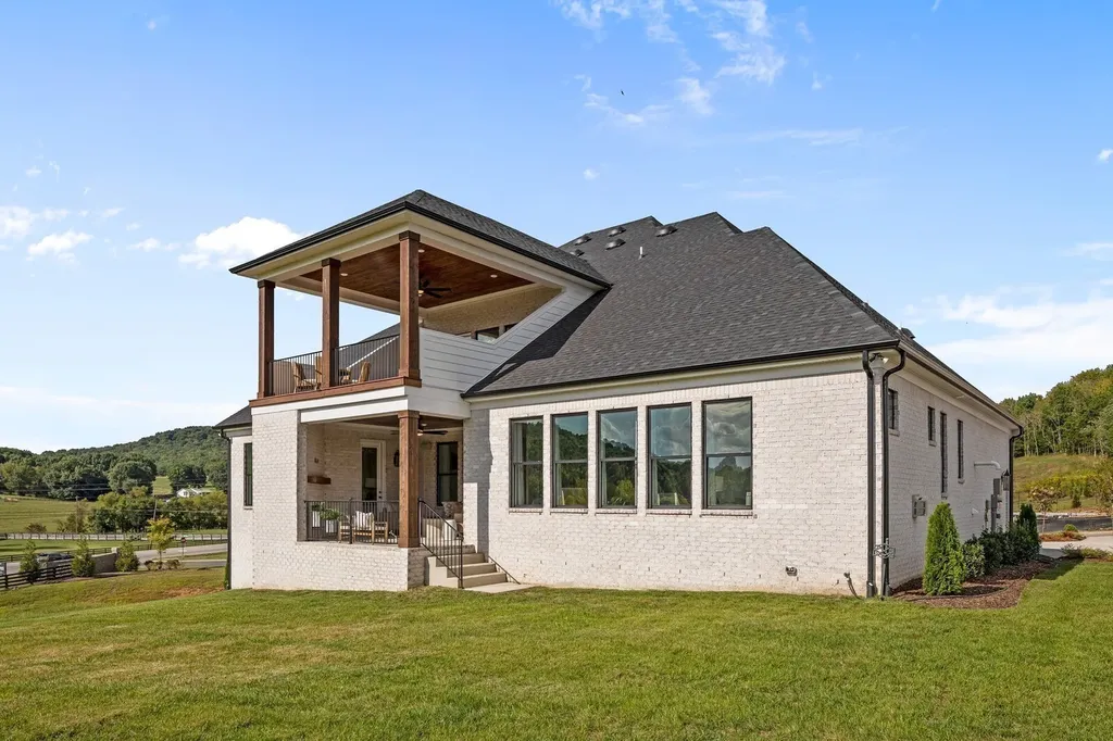 7272 Ruzek Court Fairview TN 37062