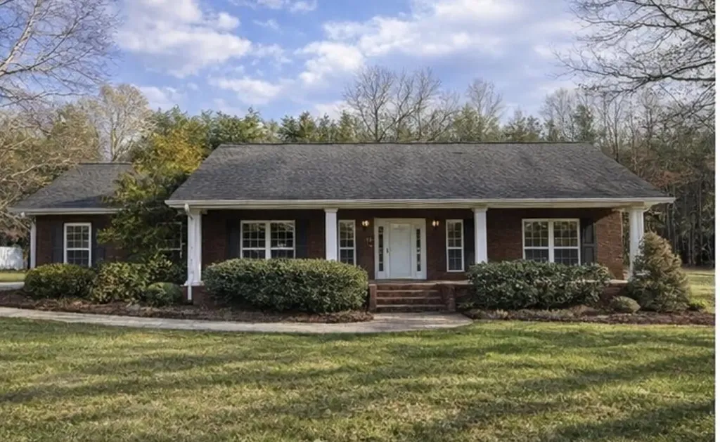 268 County Road 545 Englewood TN 37329