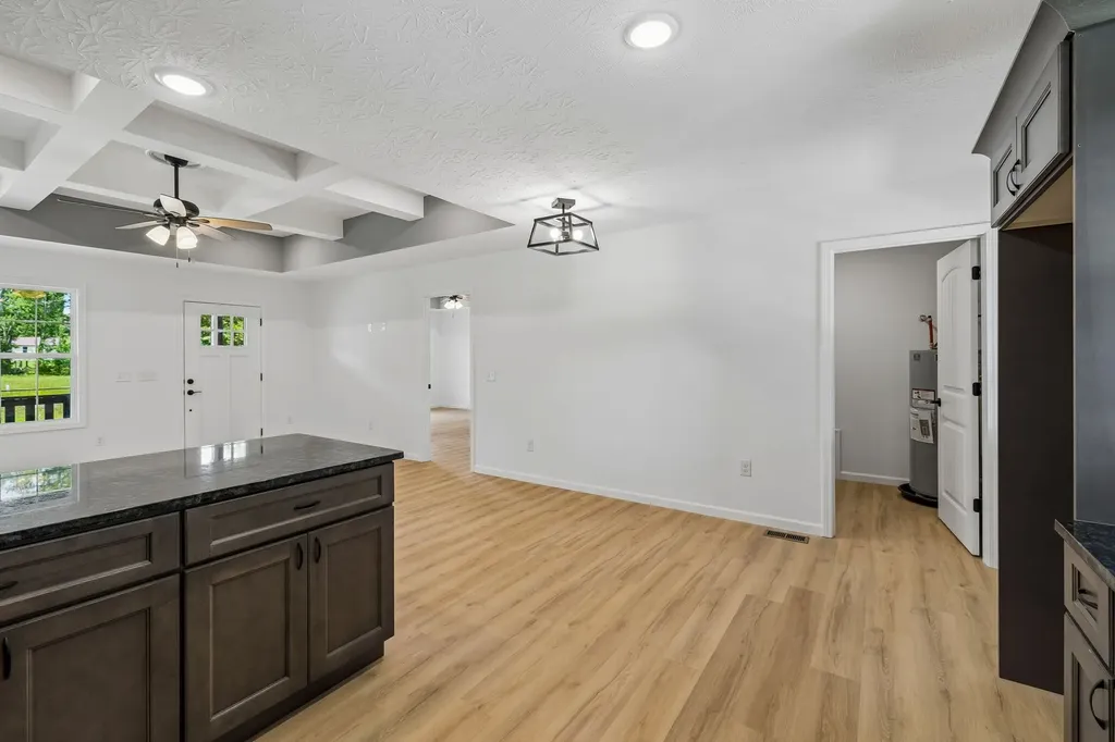 317 Cassie Drive Lafayette TN 37083