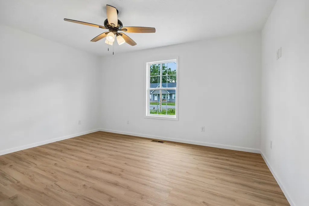 317 Cassie Drive Lafayette TN 37083