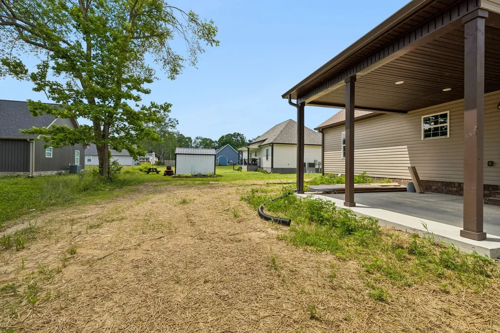 317 Cassie Drive Lafayette TN 37083