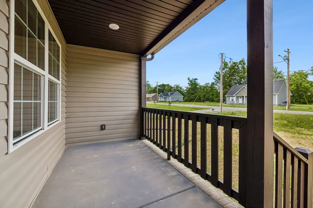 317 Cassie Drive Lafayette TN 37083