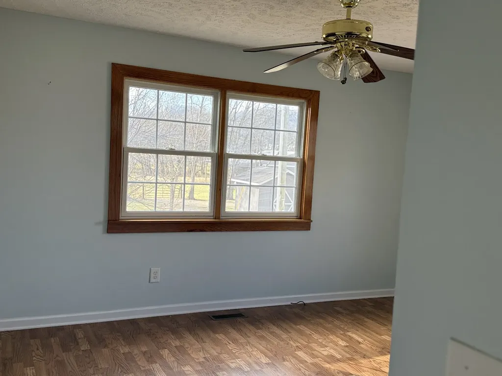 313 Murfreesboro Road Woodbury TN 37190